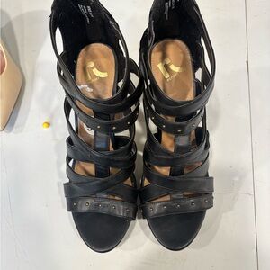 Report. Black Strappy Heels. Size 9 1/2